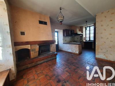 Maison - 172 m² - 9 pièces