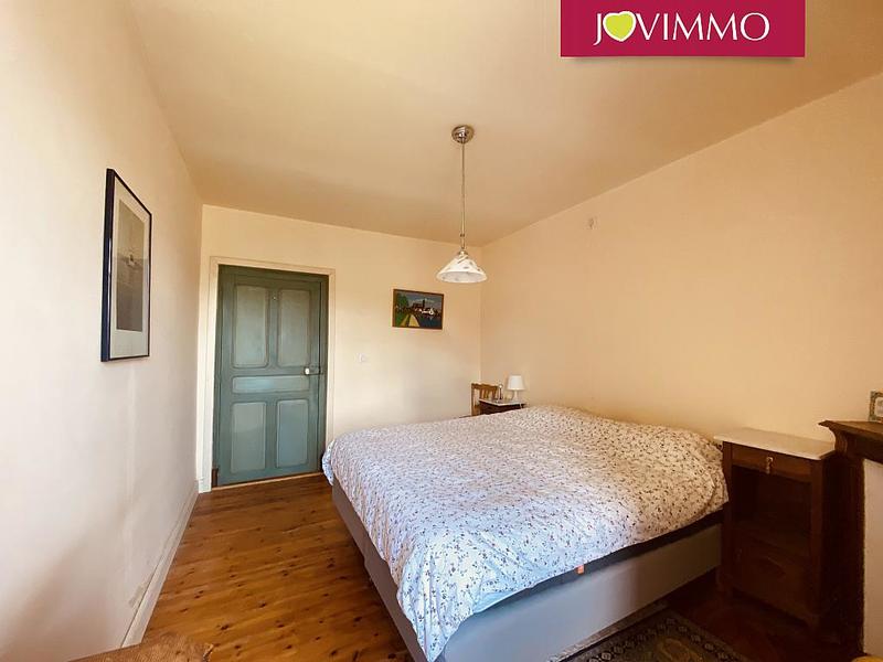 Maison - 250 m² - 9 pièces