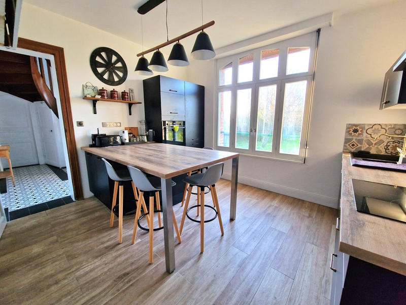 Maison - 120 m² - 5 pièces