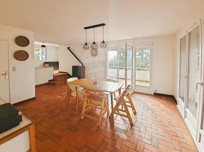 Maison - 158 m² - 6 pièces