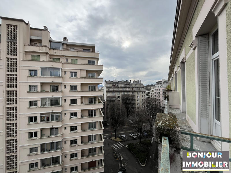 Appartement - 61 m² - 2 pièces