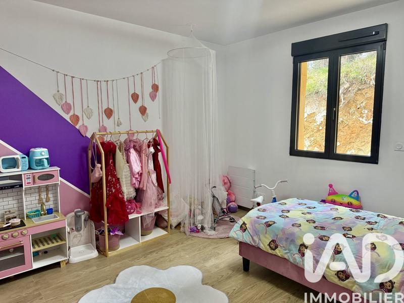 Maison - 145 m² - 5 pièces