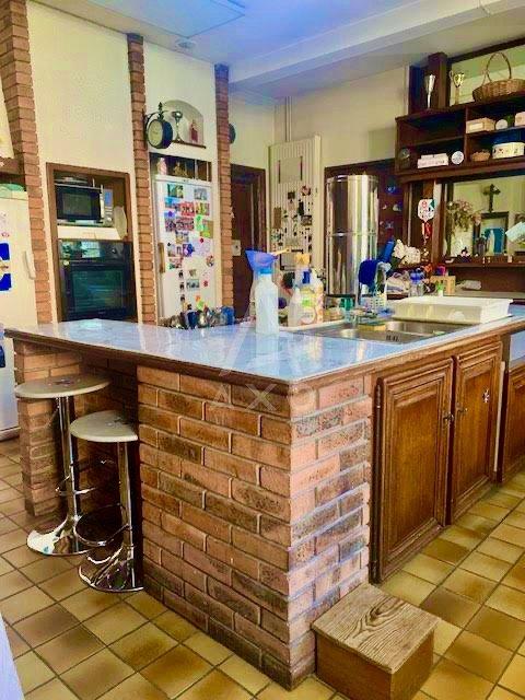 Château - 693 m² - 26 pièces