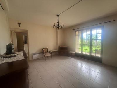 Maison - 180 m² - 8 pièces