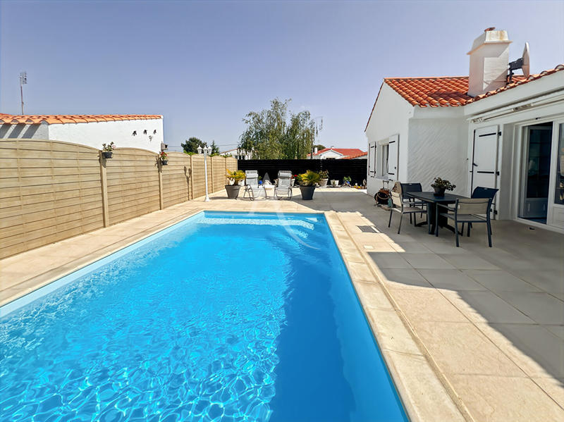 Maison - 92 m² - 5 pièces