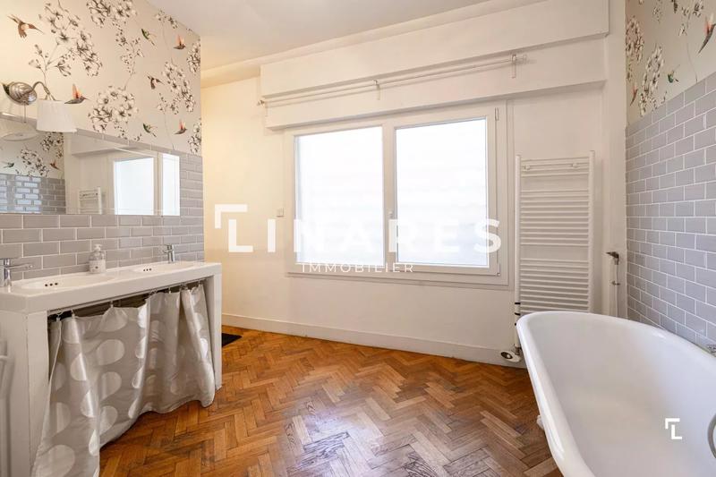 Appartement - 126 m² - 4 pièces