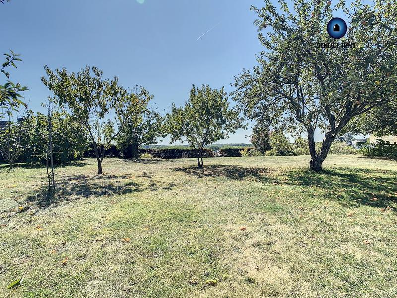 Terrain - 1 800 m²