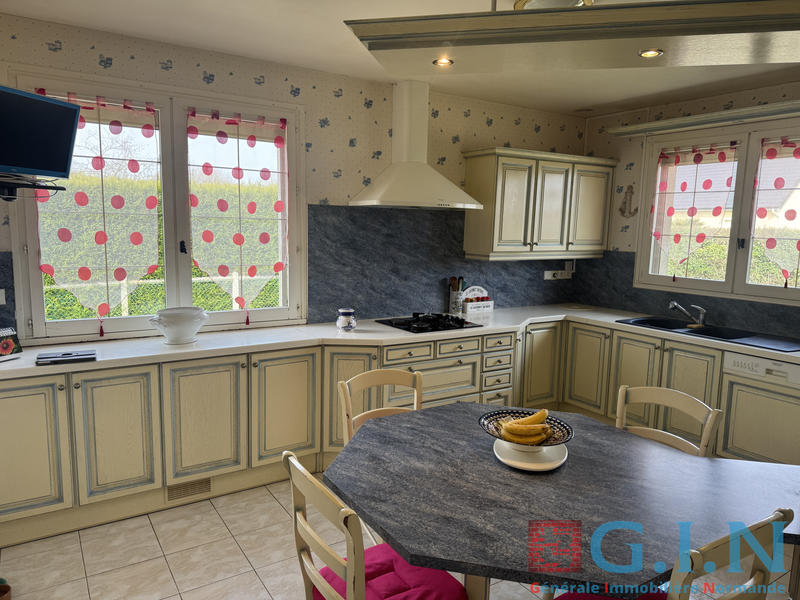 Propriété - 173 m² - 7 pièces