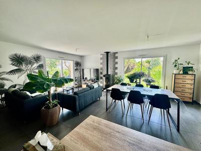 Maison - 118 m² - 6 pièces