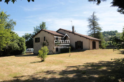 Maison traditionnelle - 134 m² - 5 pièces