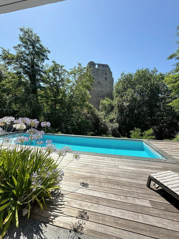 Maison - 190 m² - 8 pièces