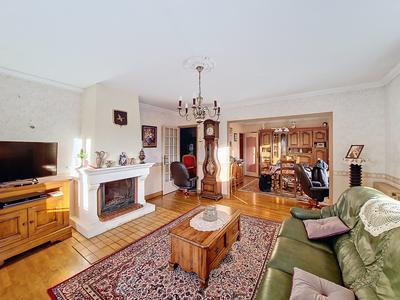 Maison - 82 m² - 5 pièces