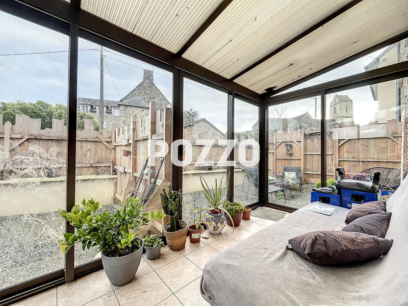 Maison - 102 m² - 7 pièces