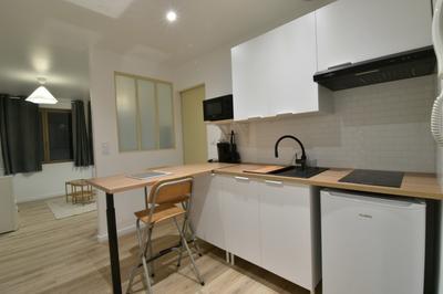 Studio - 25 m² - 1 pièce