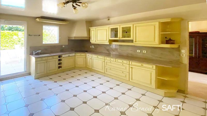 Maison - 166 m² - 7 pièces