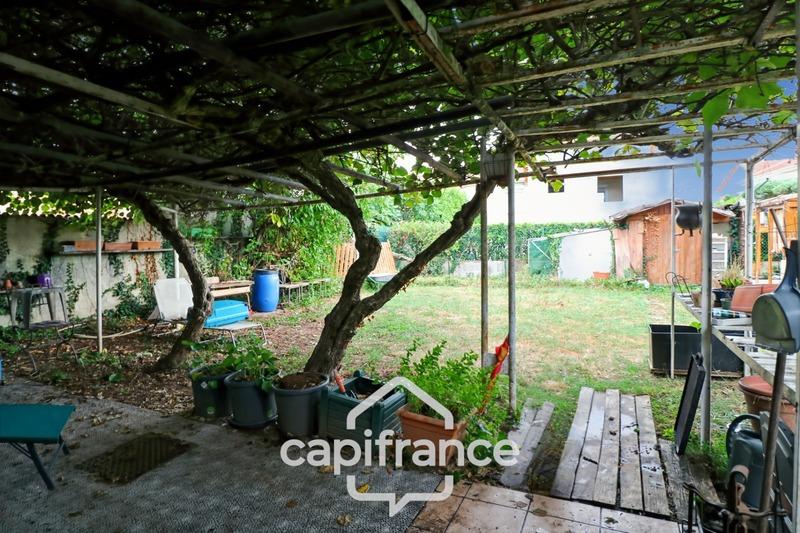 Immeuble - 126 m² - 7 pièces