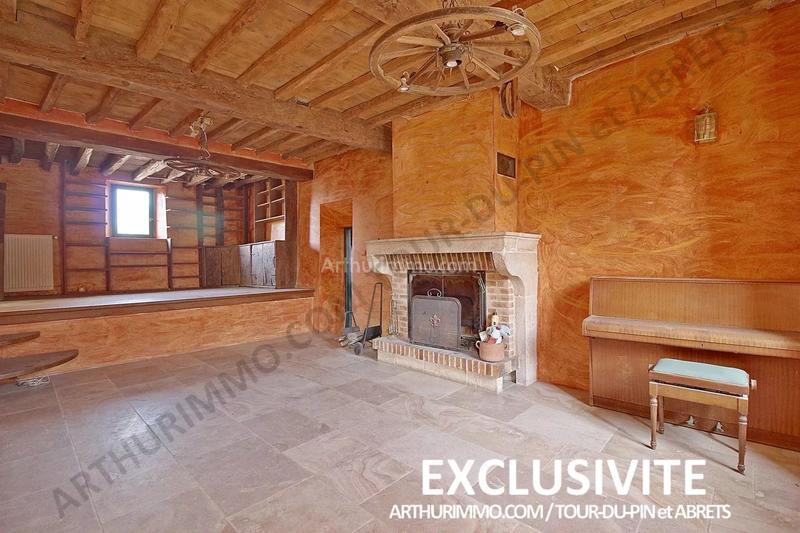 Maison - 220 m² - 7 pièces