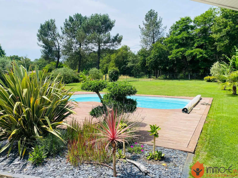 Maison - 166 m² - 5 pièces