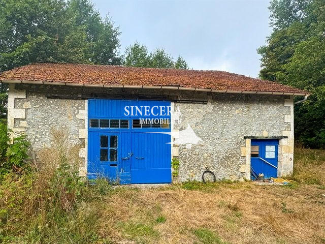 Maison - 208 m² - 3 pièces