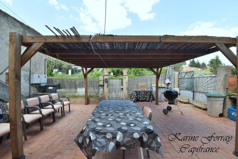 Maison traditionnelle - 277 m² - 12 pièces