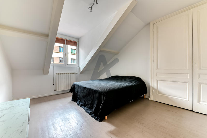 Immeuble - 372 m² - 11 pièces