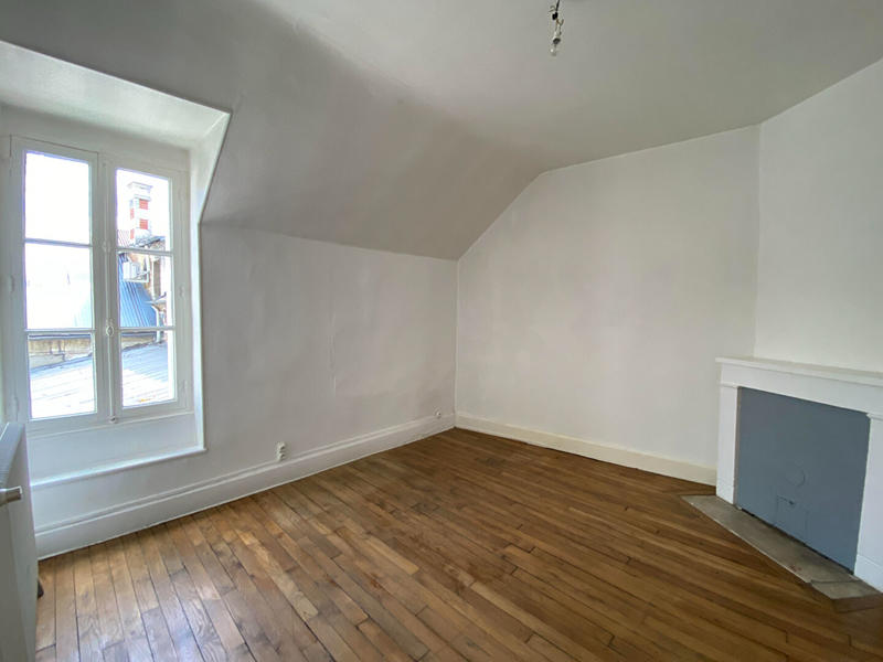 Appartement - 96 m² - 4 pièces