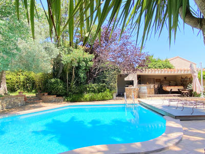 Villa - 240 m² - 5 pièces