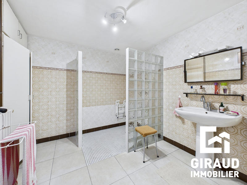 Maison - 157 m² - 7 pièces