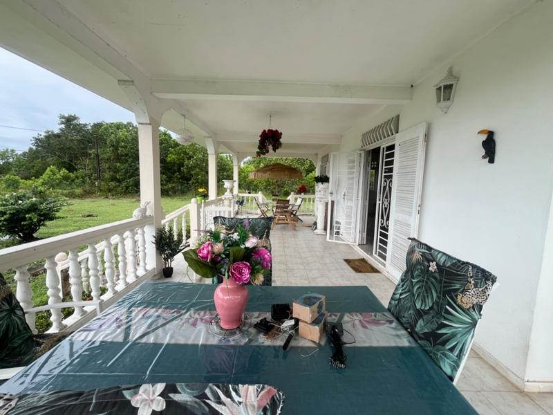 Maison - 199 m² - 8 pièces