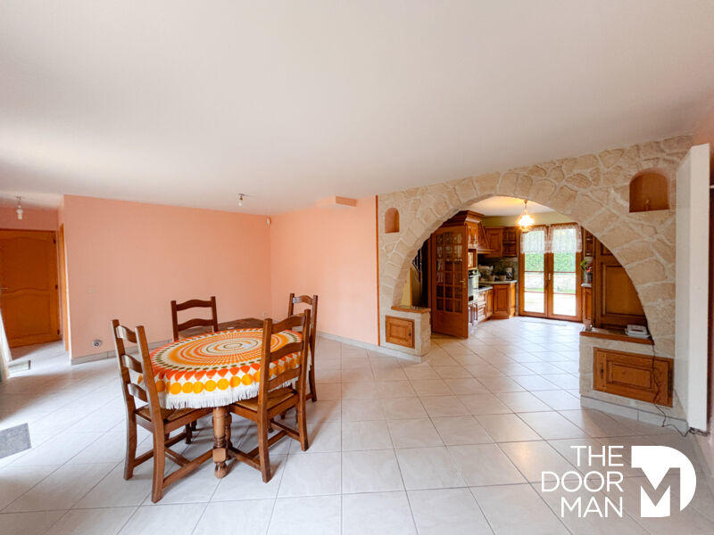 Maison - 141 m² - 5 pièces