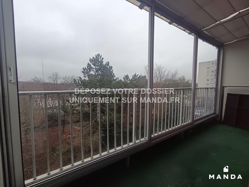 Chambre - 10 m² - 4 pièces