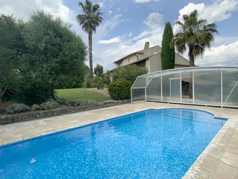 Maison - 273 m² - 6 pièces