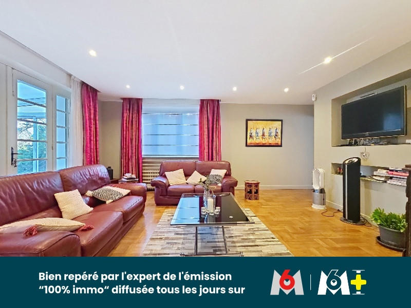 Maison - 250 m² - 10 pièces