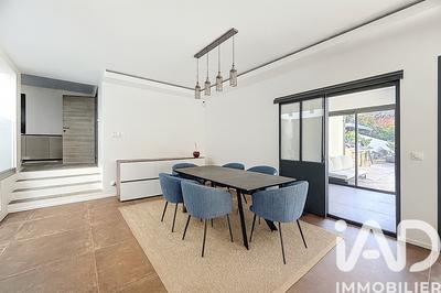 Maison - 181 m² - 5 pièces