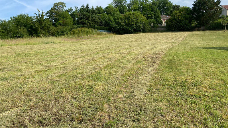 Terrain constructible - 1 300 m²