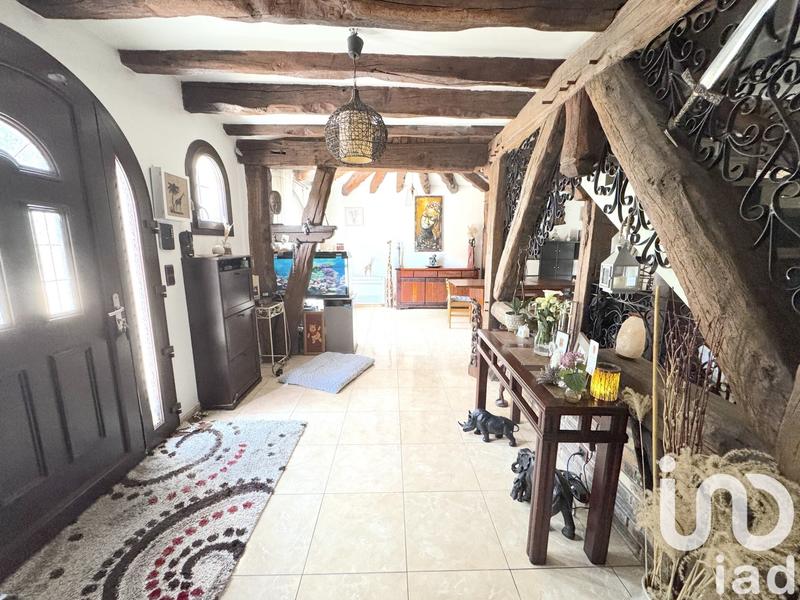 Maison - 200 m² - 8 pièces