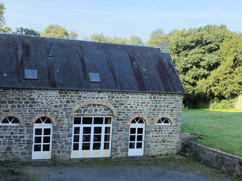 Maison - 800 m² - 10 pièces