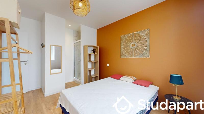 Chambre - 12 m² - 1 pièce