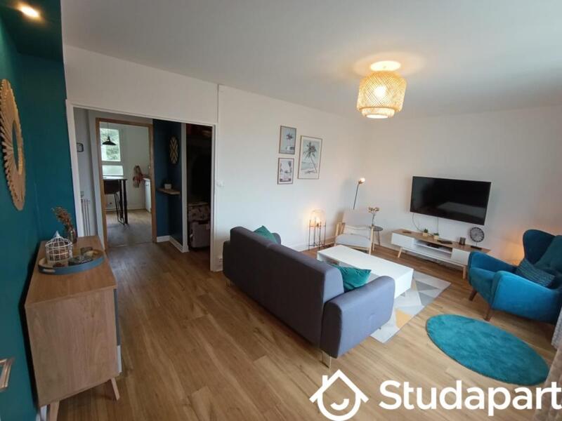 Chambre - 11 m² - 1 pièce