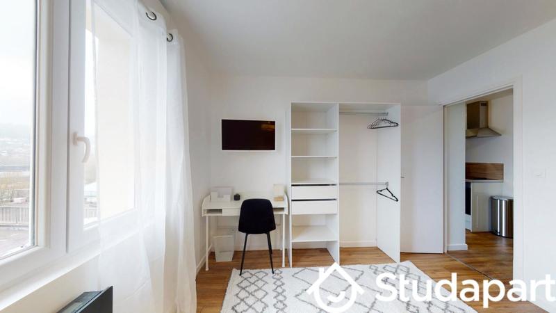 Chambre - 9 m² - 1 pièce