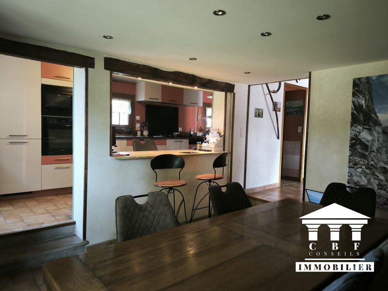 Maison ancienne - 208 m² - 9 pièces