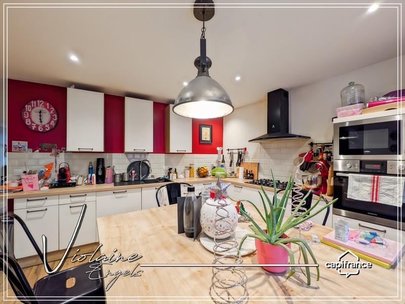 Maison de village - 285 m² - 9 pièces