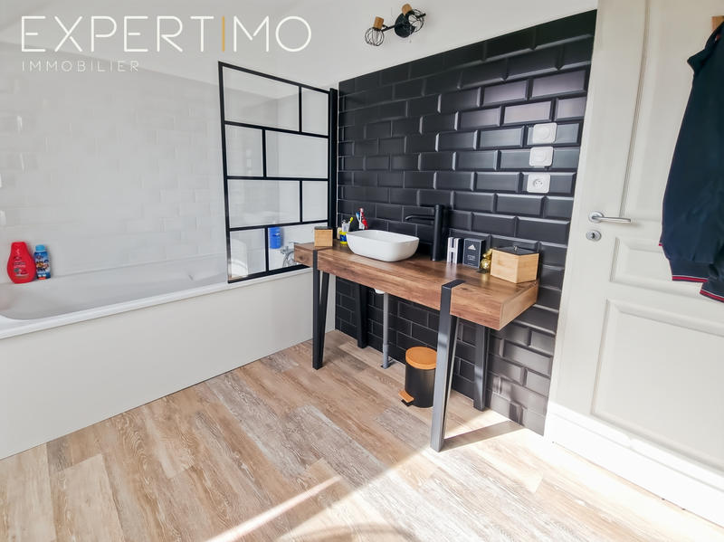 Maison - 106 m² - 5 pièces