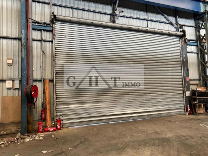 Entrepôt - 4 970 m²