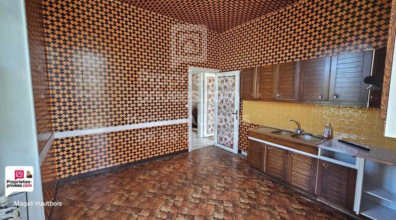 Propriété - 197 m² - 10 pièces