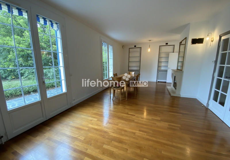 Maison - 180 m² - 6 pièces