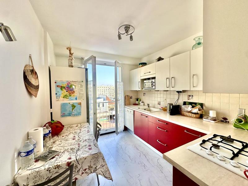 Appartement - 77 m² - 4 pièces