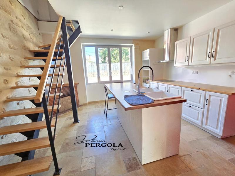 Maison - 265 m² - 11 pièces