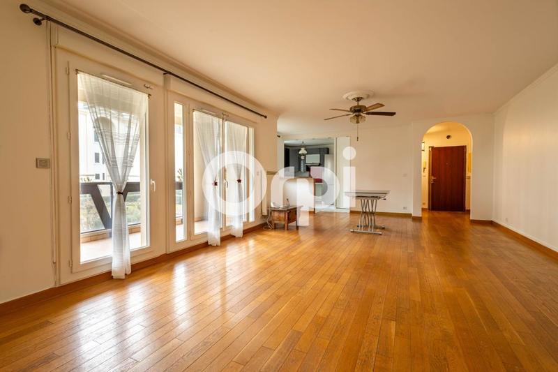 Appartement - 100 m² - 4 pièces