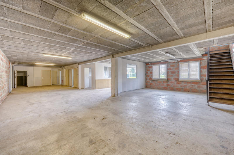 Local d'activités - 600 m²